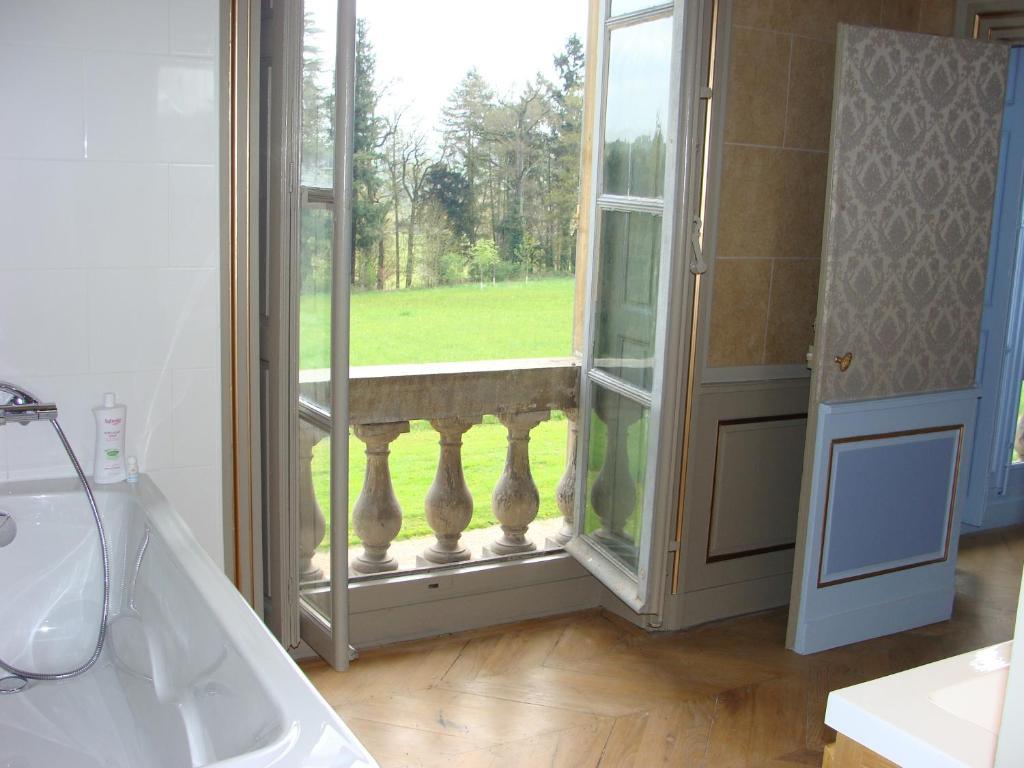 Le Chateau D'Ailly Parigny  Pokój zdjęcie